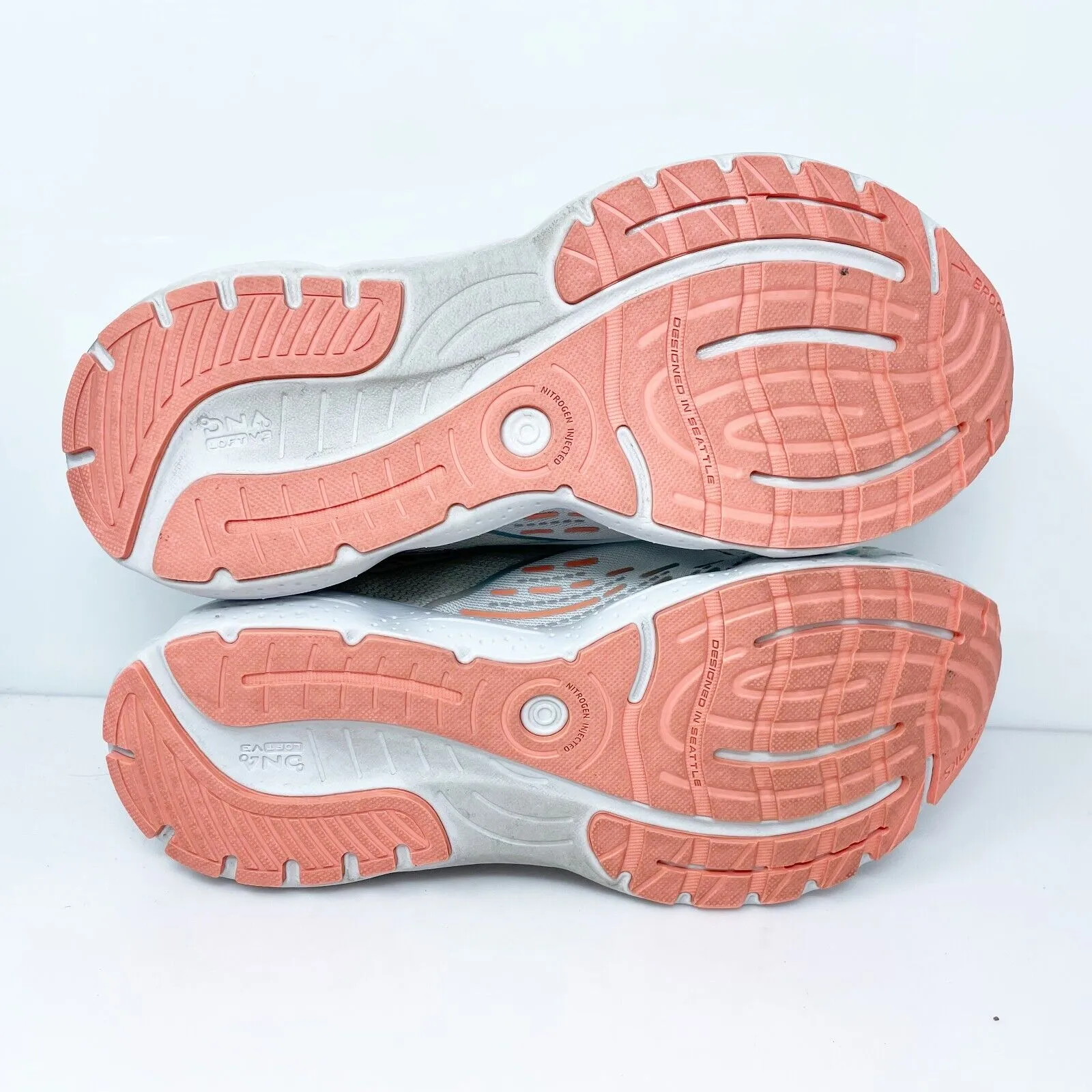 Brooks Womens Glycerin 20 1203691D061 Gray Running Shoes Sneakers Size 9.5 D