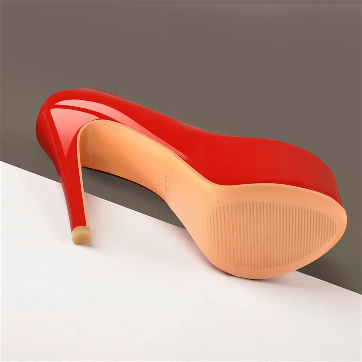 Chunky Heel Platform Pumps with Classic Round Toe