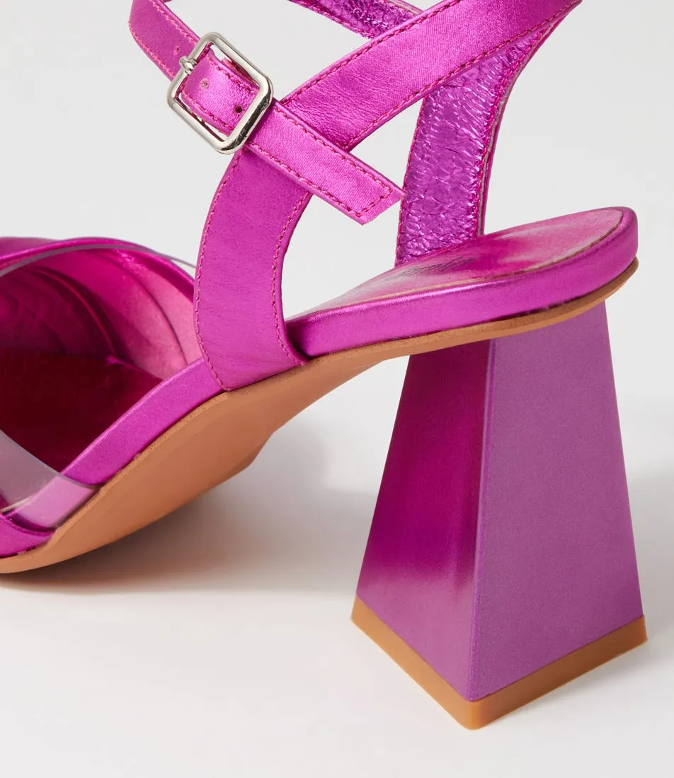 DJANGO & JULIETTE Hivon Clear Fuchsia Satin Vinylite Leather Heels