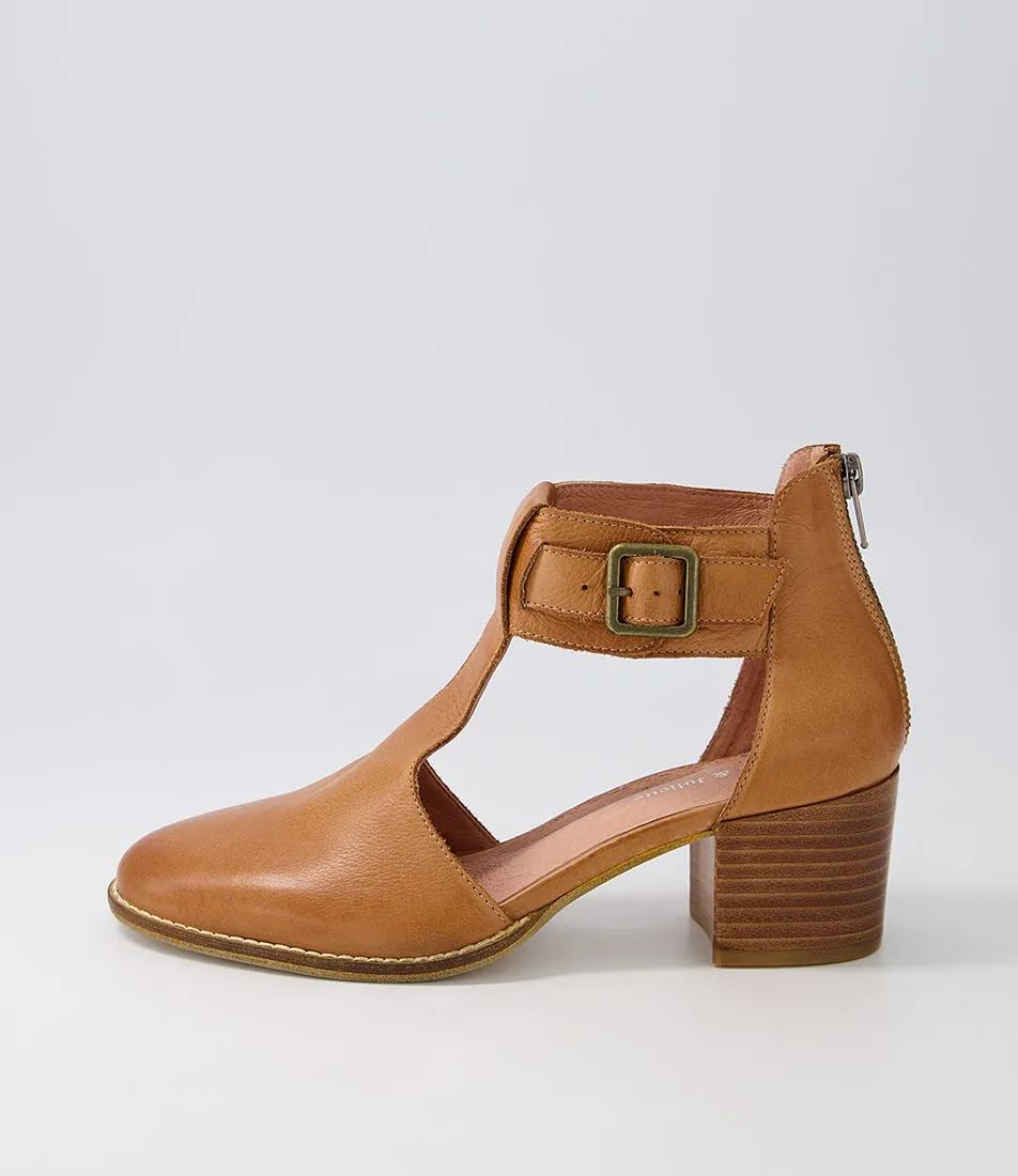 DJANGO & JULIETTE Murvin Dark Tan Leather Heels