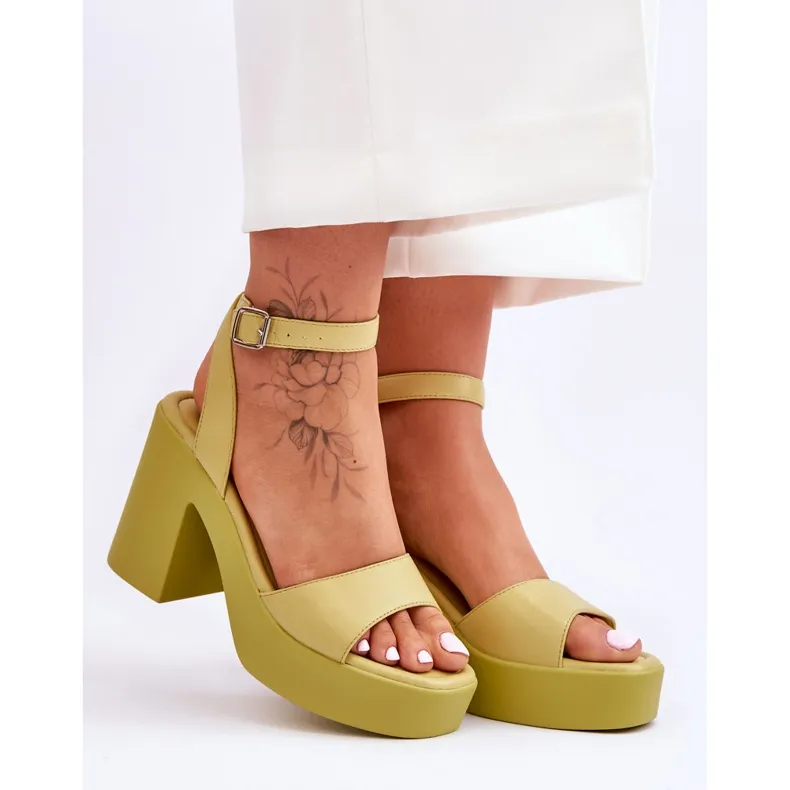 Fashionable Lime Karmine Sandals With Massive Heels green