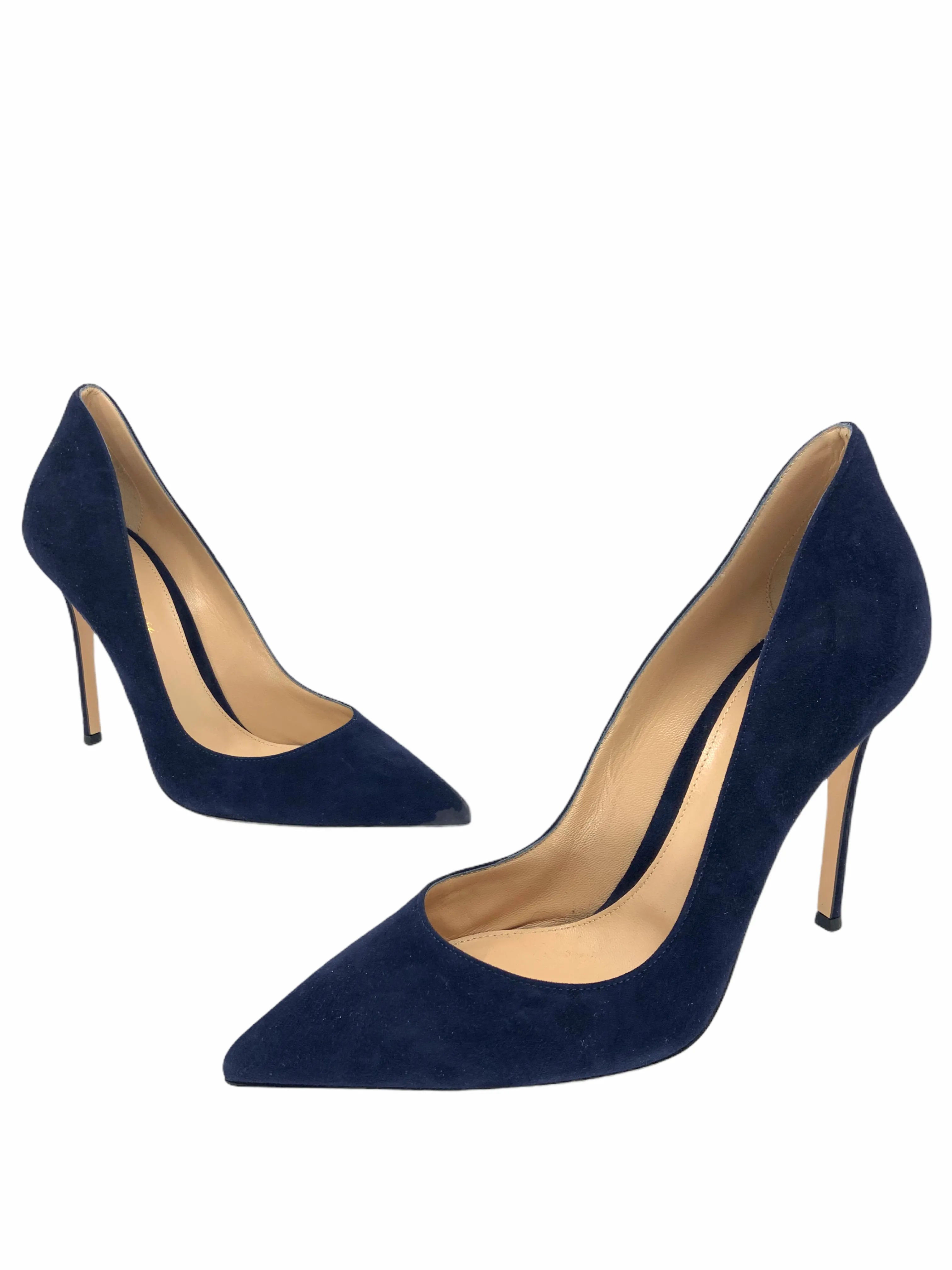 Gianvito Rossi Size 9 Suede Point Toe Pumps