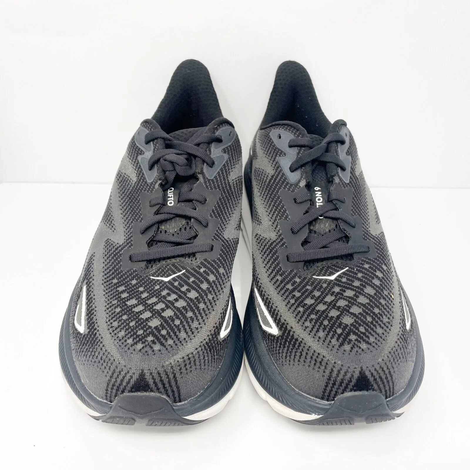 Hoka One One Mens Clifton 9 1127895 BWHT Black Running Shoes Sneakers Size 10.5D