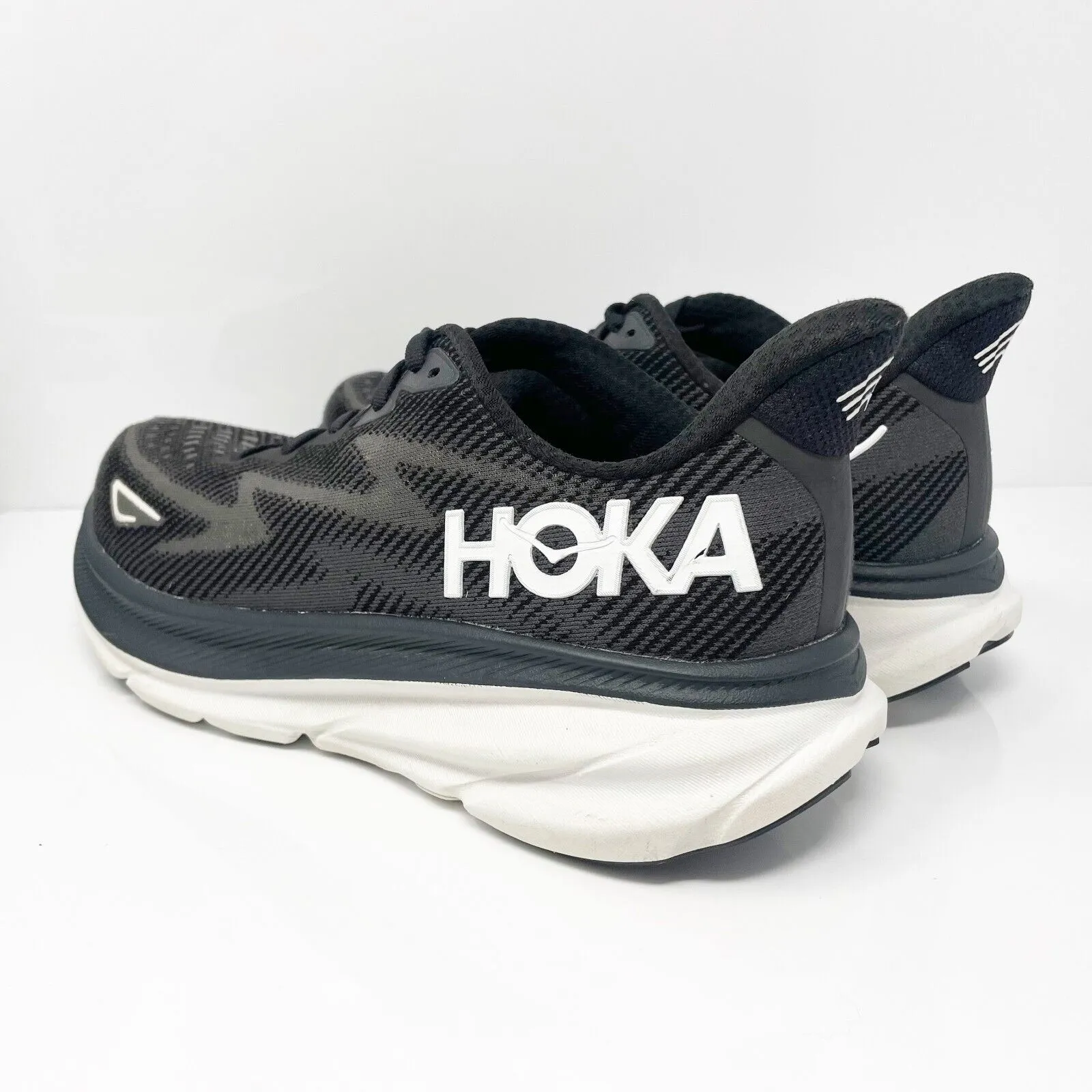 Hoka One One Mens Clifton 9 1127895 BWHT Black Running Shoes Sneakers Size 10.5D