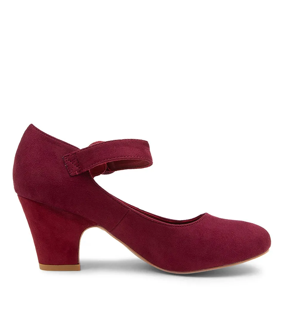 I LOVE BILLY Sharik Pinot Wine Microsuede Heels