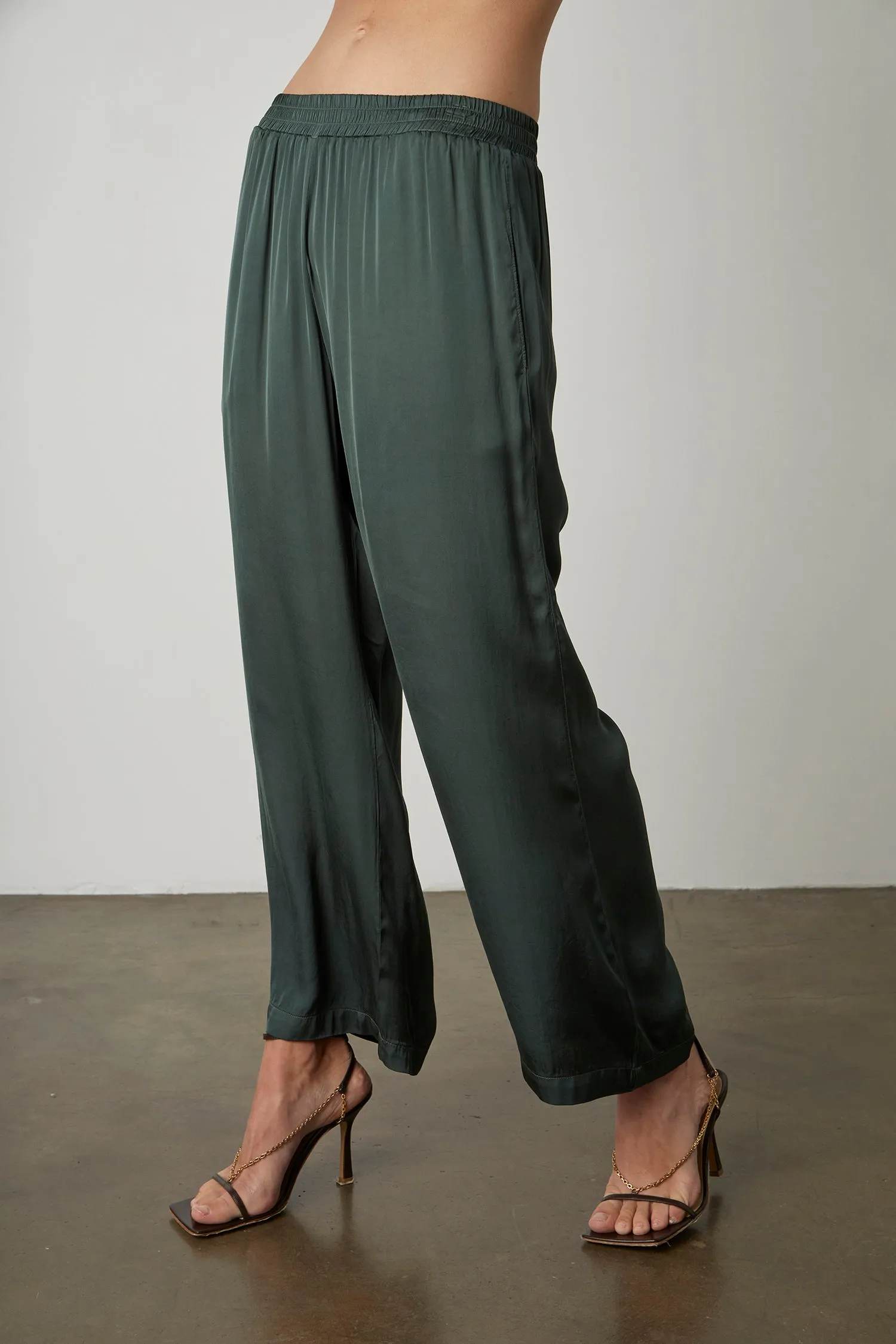 JACY WIDE LEG TROUSERS IN CYPRESS