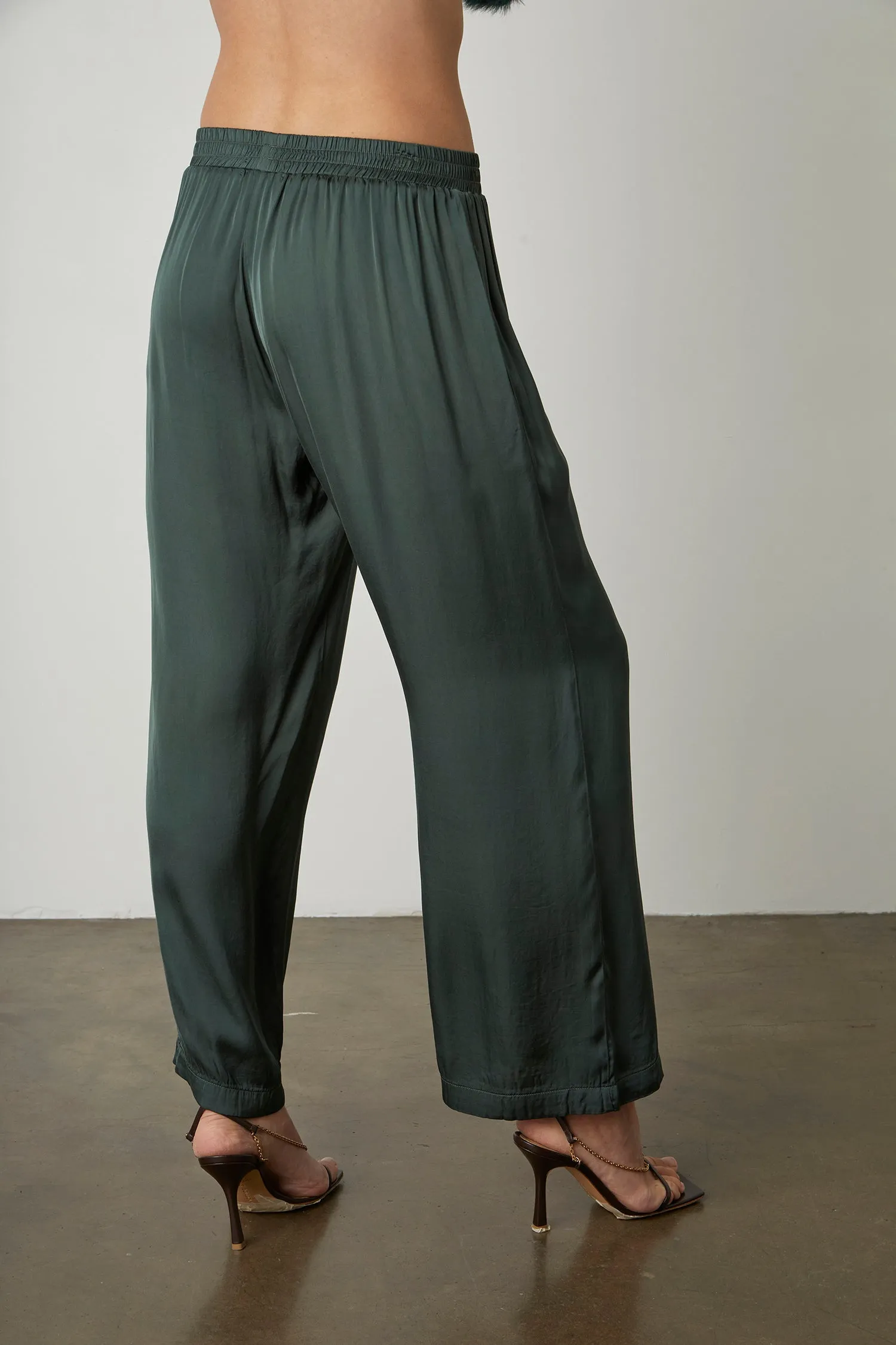 JACY WIDE LEG TROUSERS IN CYPRESS