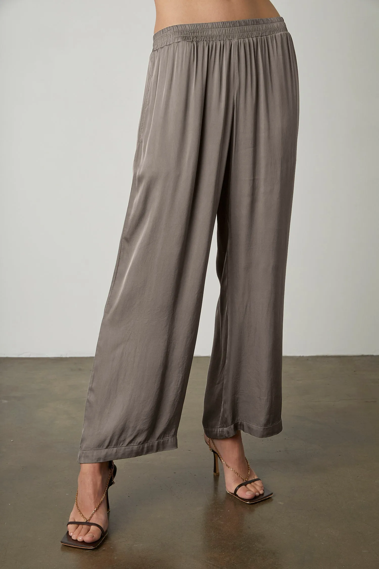 JACY WIDE LEG TROUSERS IN GREYSTONE