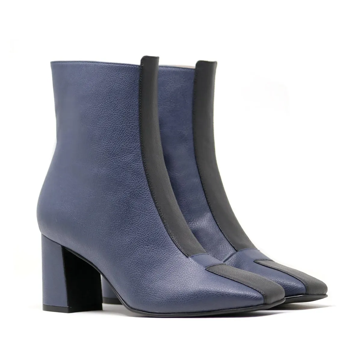 JAYNE Boots in Navy/Black