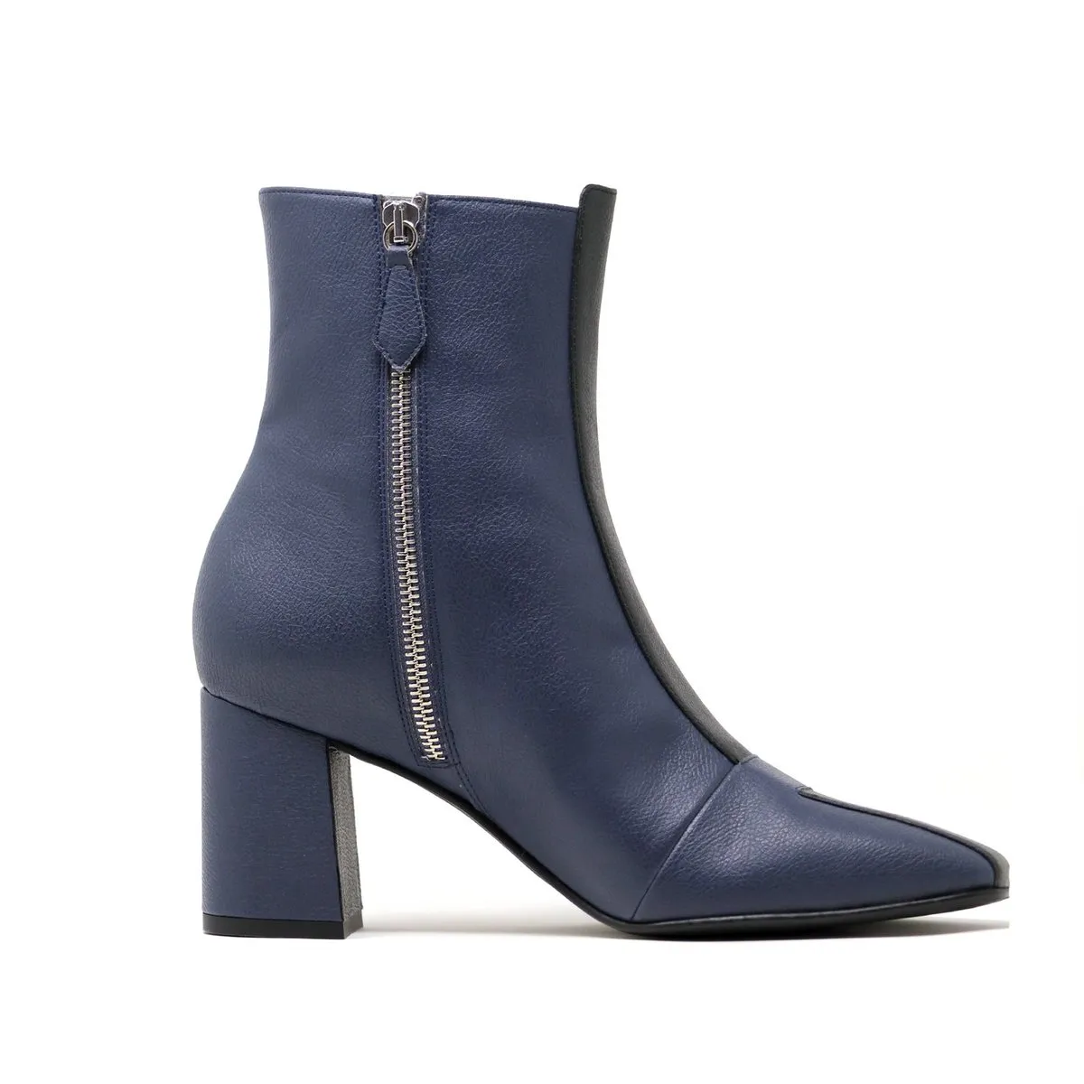 JAYNE Boots in Navy/Black