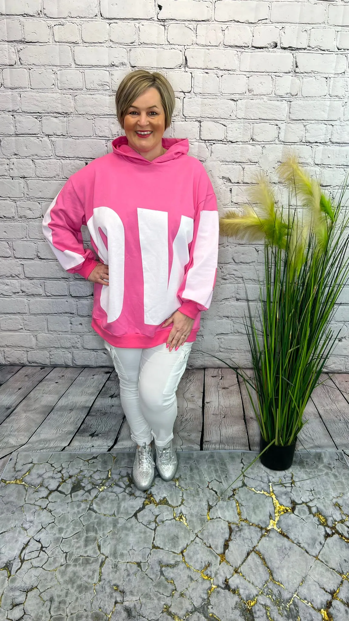 LOUISE Heart Print Sweatshirt