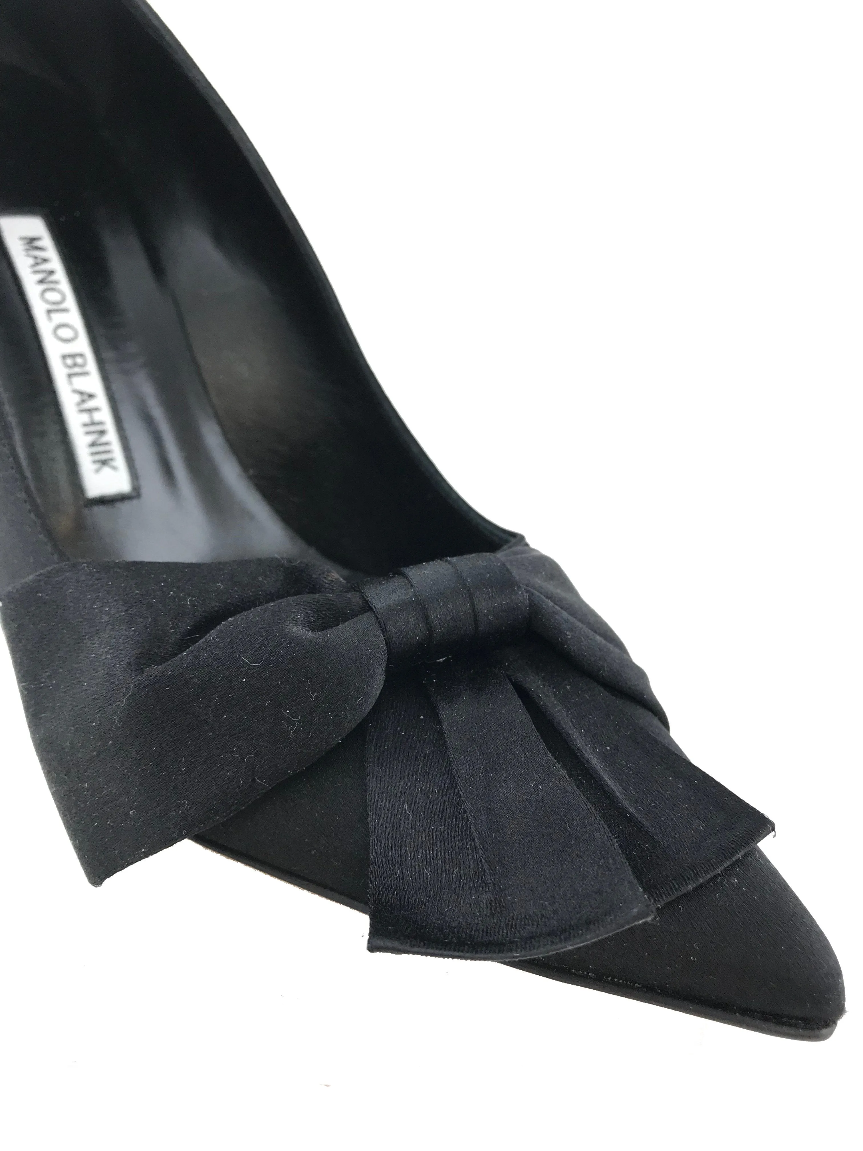 Manolo Blahnik Beccara Satin Bow Pumps Size 7.5 - Google SEO friendly version: Manolo Blahnik Beccara Satin Bow High Heels Size 