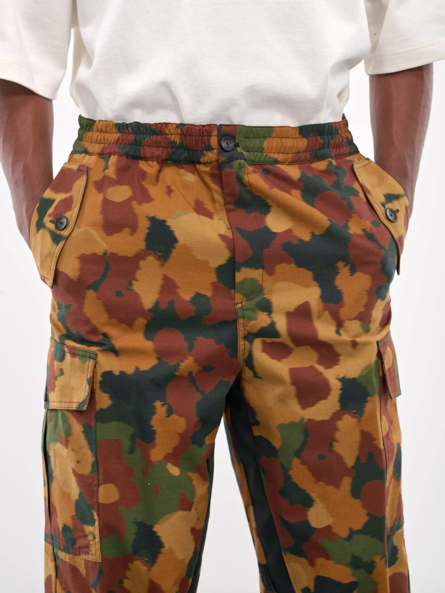 Message Trousers (TR01-CO18-3790-CAMO-MULTI)