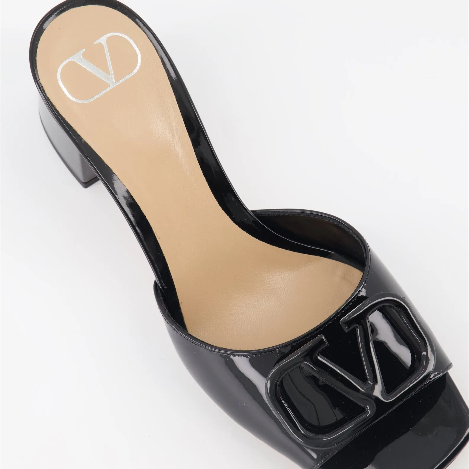 Mules VLogo Heeled Patent Leather