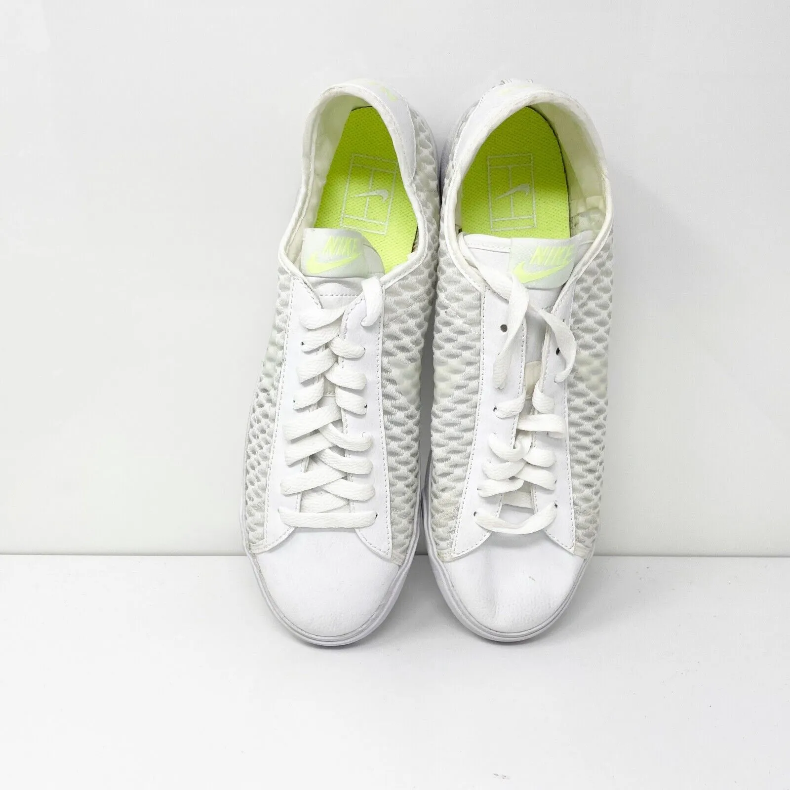 Nike Mens Tennis Classic AC 377812-113 White Casual Shoes Sneakers Size 9