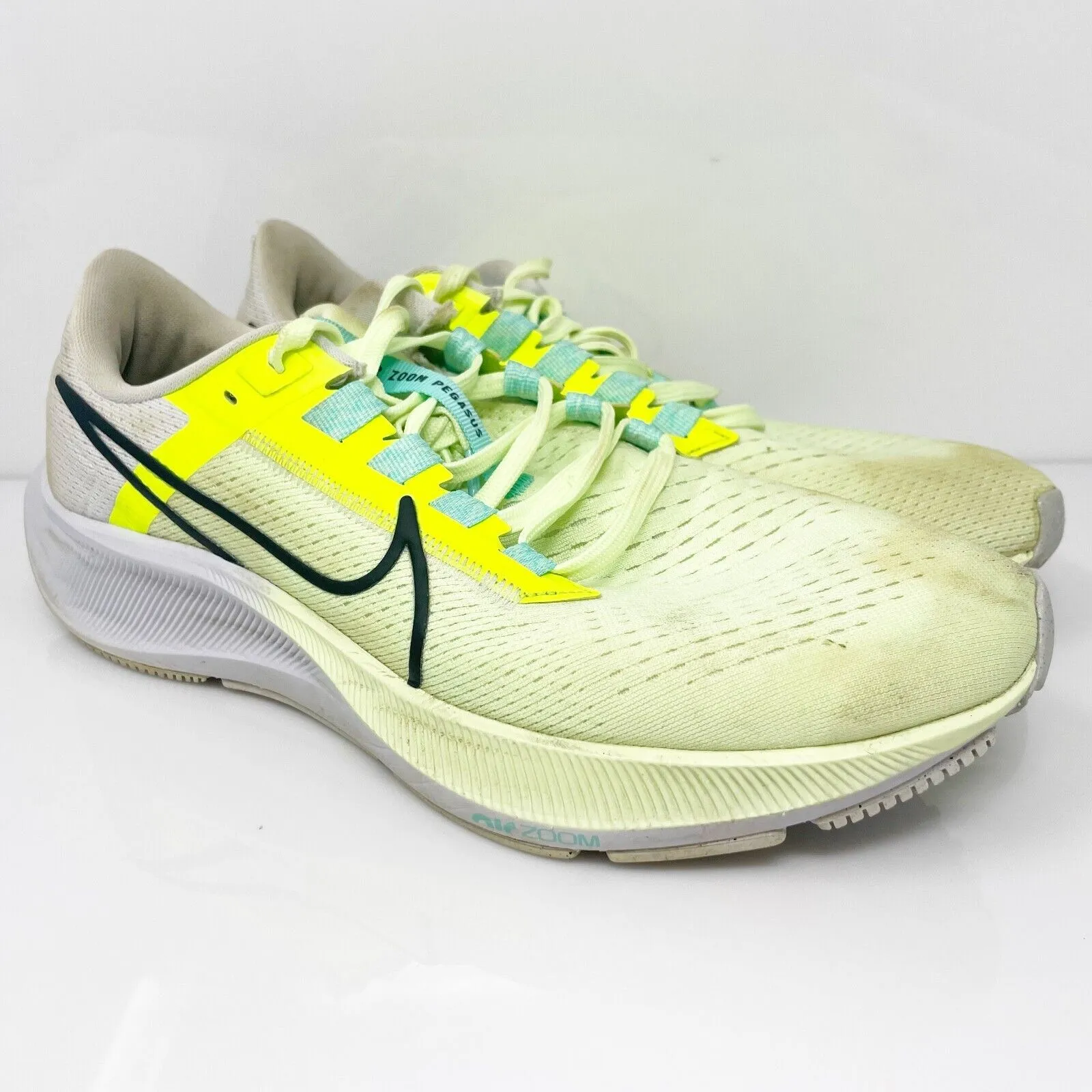 Nike Womens Air Zoom Pegasus 38 CW7358-700 Green Running Shoes Sneakers Size 9.5