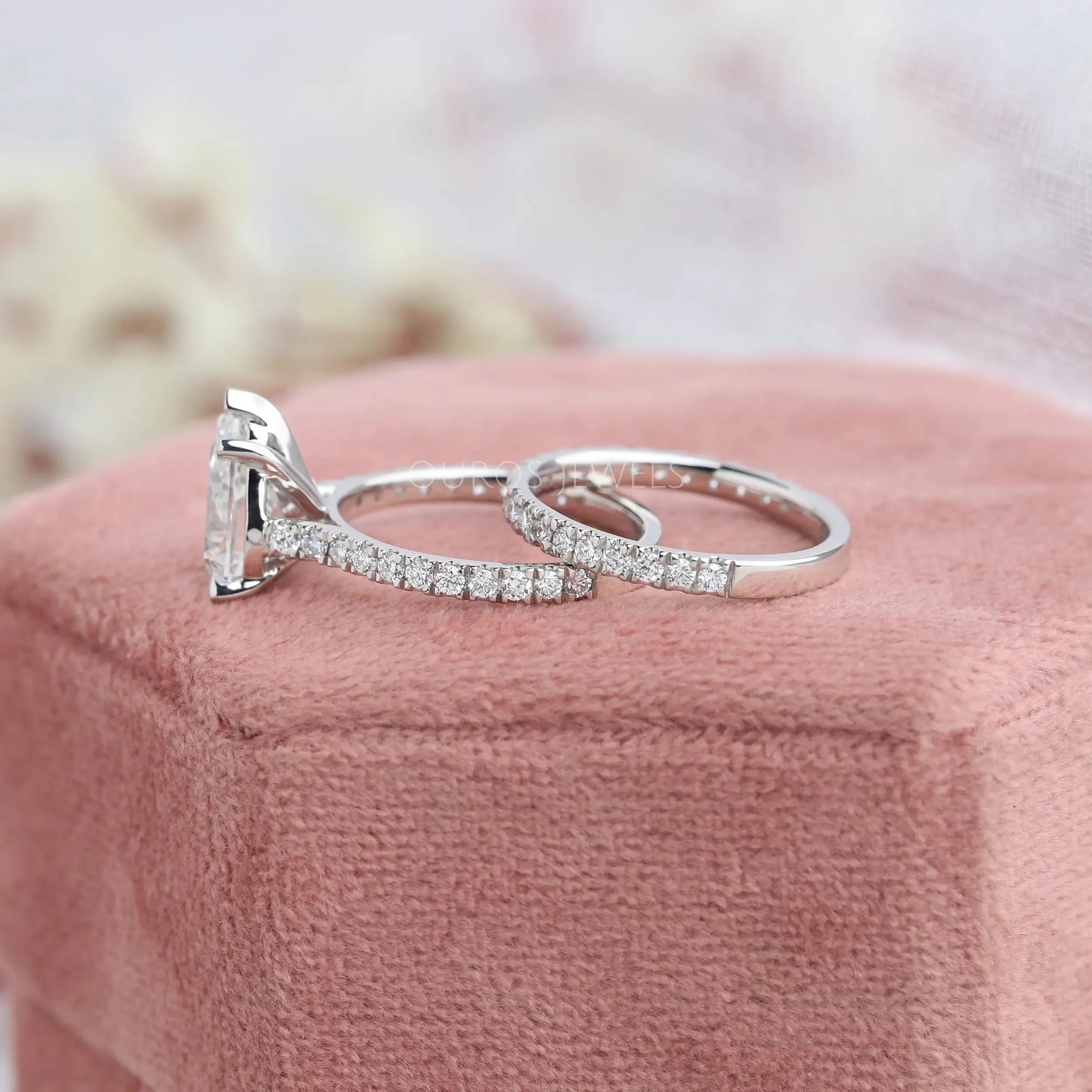 Pear Cut Solitaire Accent Bridal Ring Set