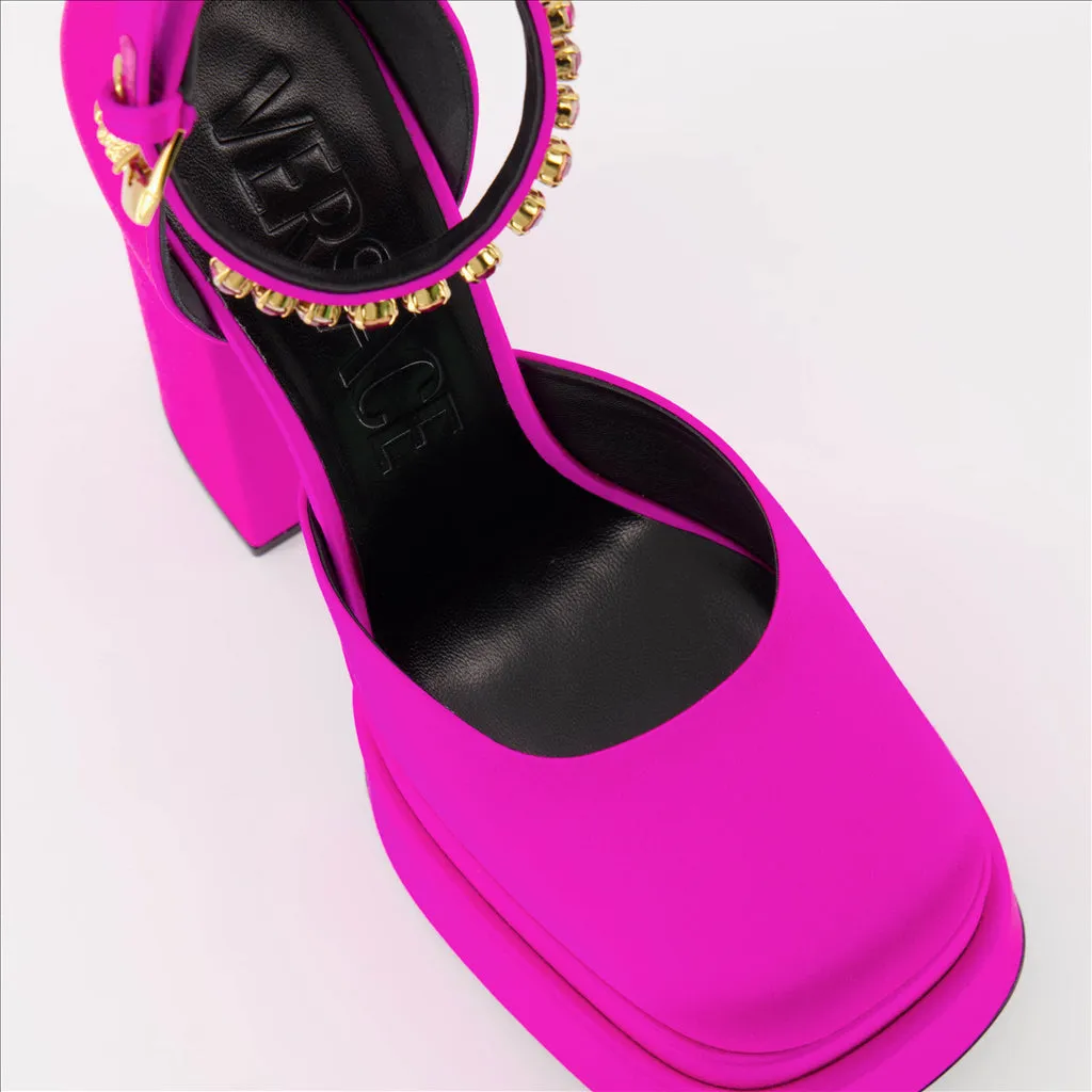 Platform Medusa Aevitas Pumps