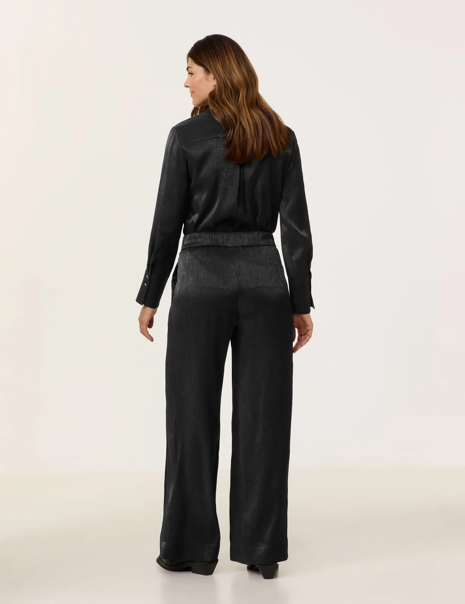 Pull-on satin trousers with a wide leg