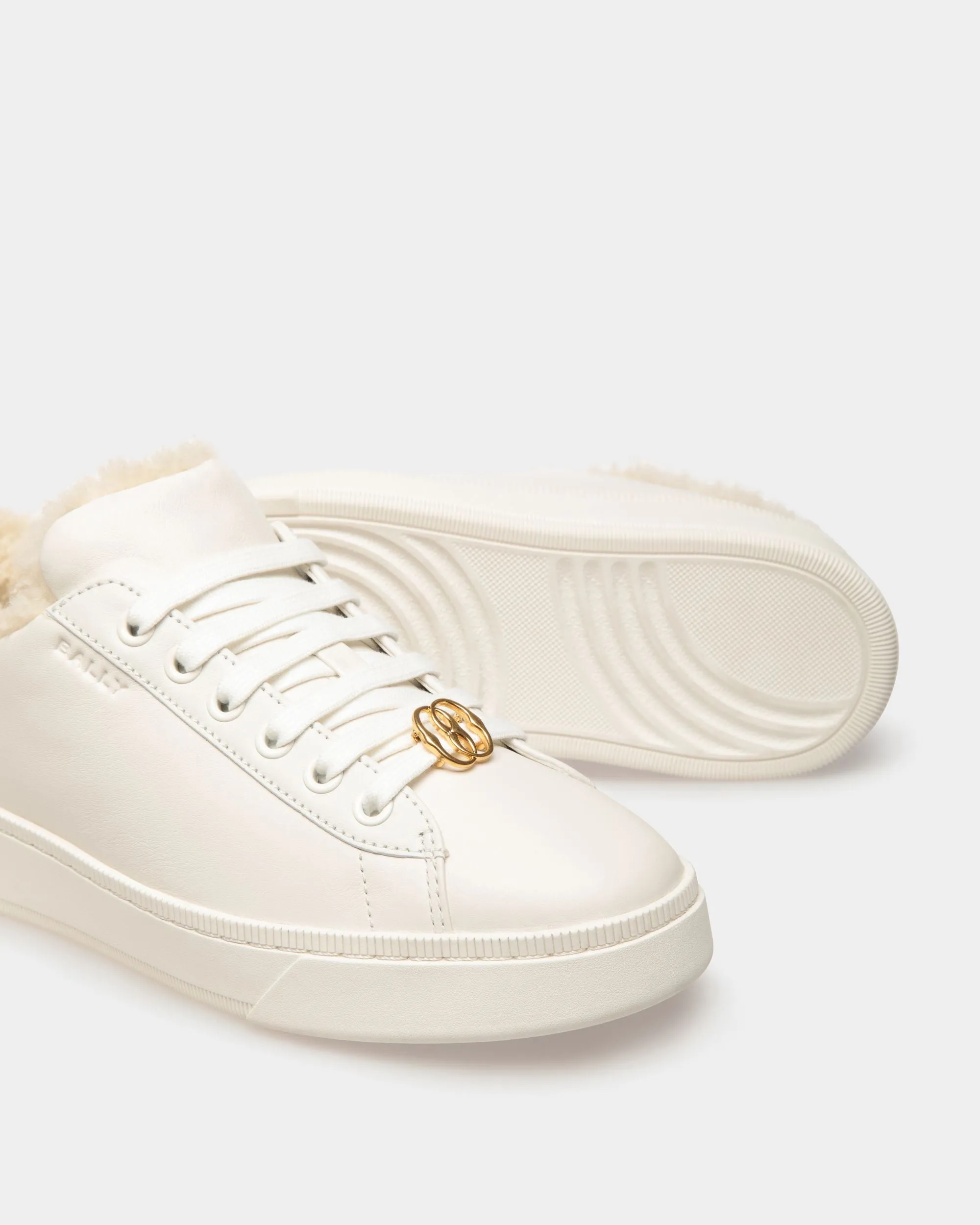 Raise Sneakers In White Leather