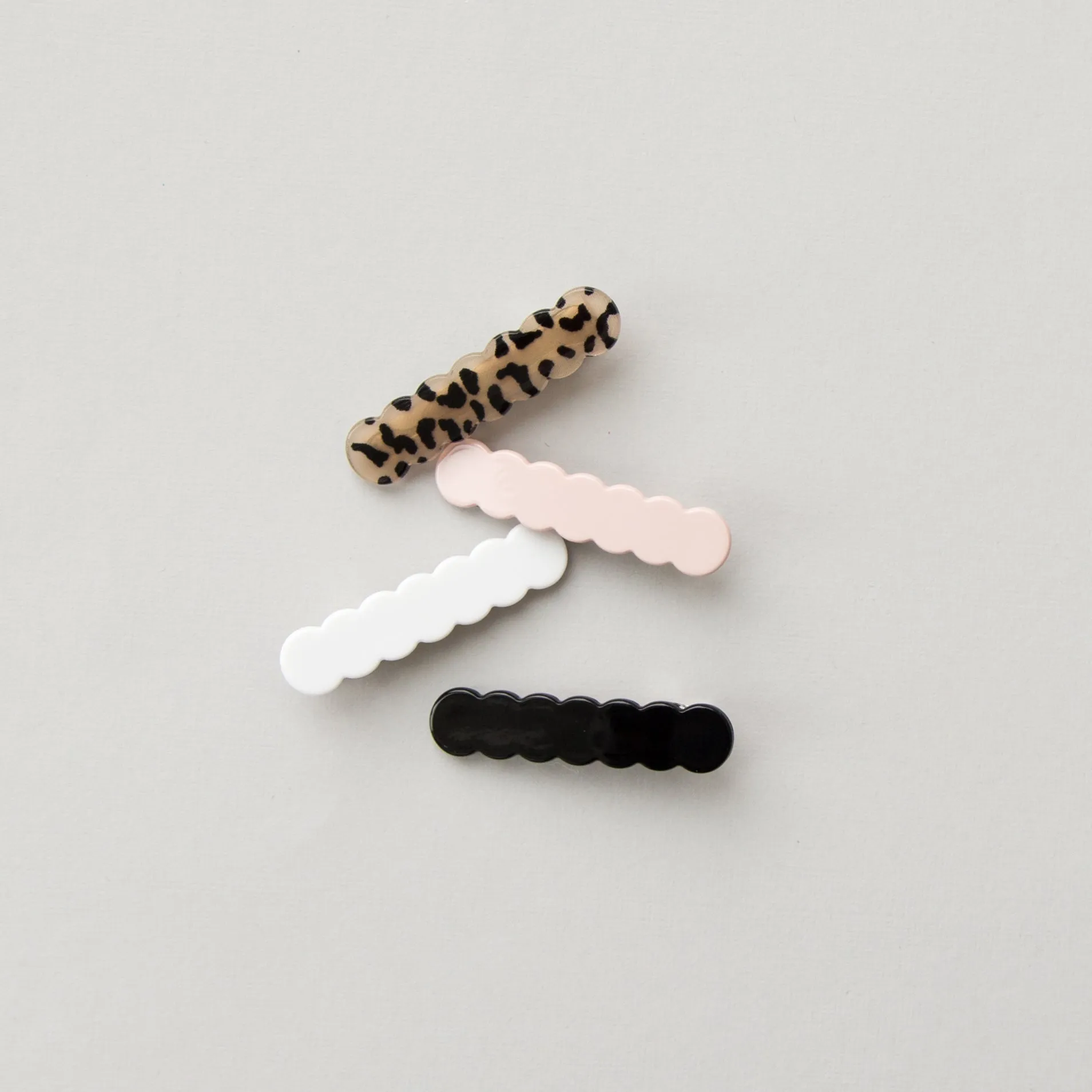 Scallop Shaped Hair Clip Set