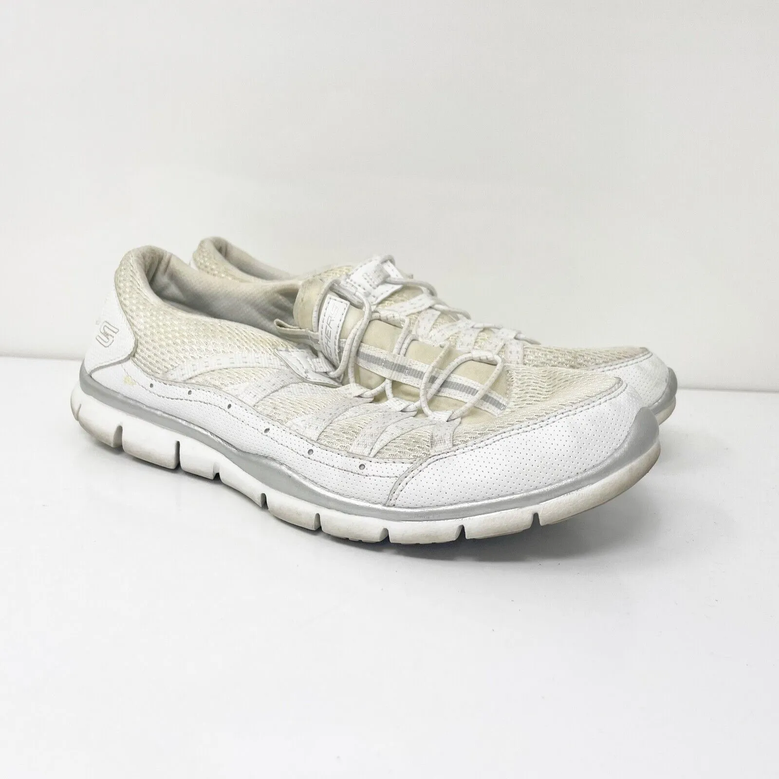 Skechers Womens Gratis 22823 White Running Shoes Sneakers Size 8.5