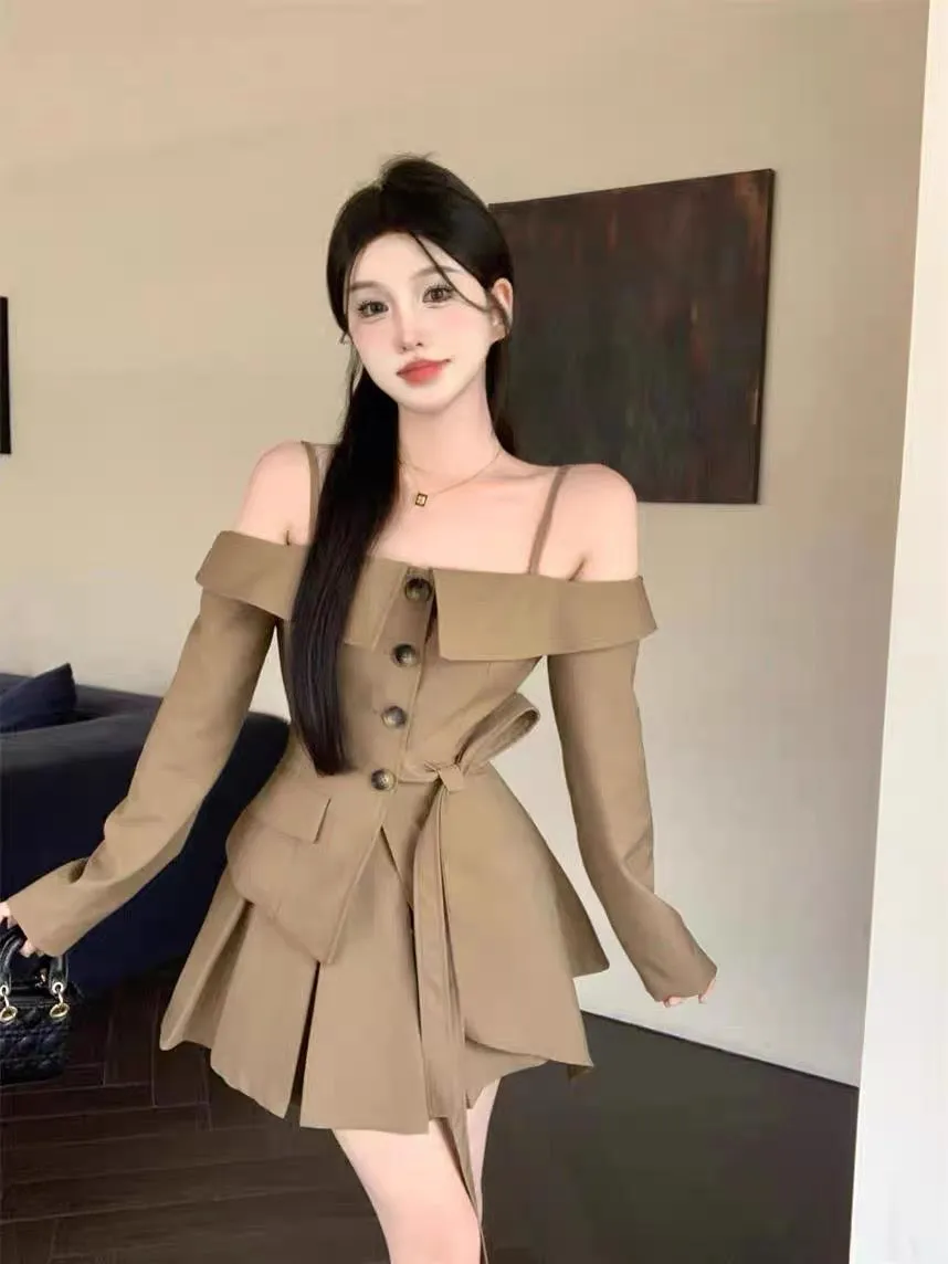 This year's popular fashion suit hot girl long-sleeved top half-length pleated skirt women's early autumn new temperament two-pi