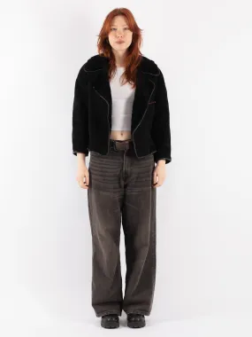 Vintage 90's Women Cropped Sheepskin Jacket in Black