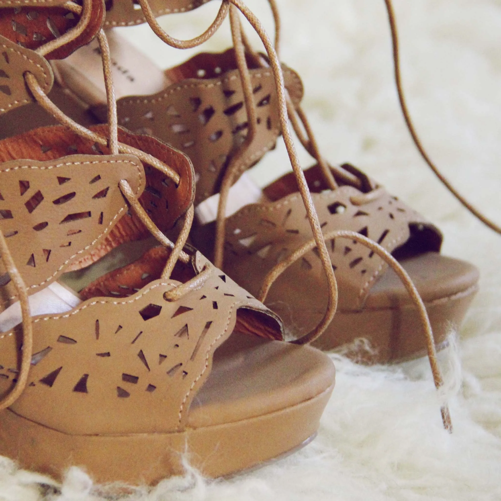 Willow & Fox Stylish Wedges