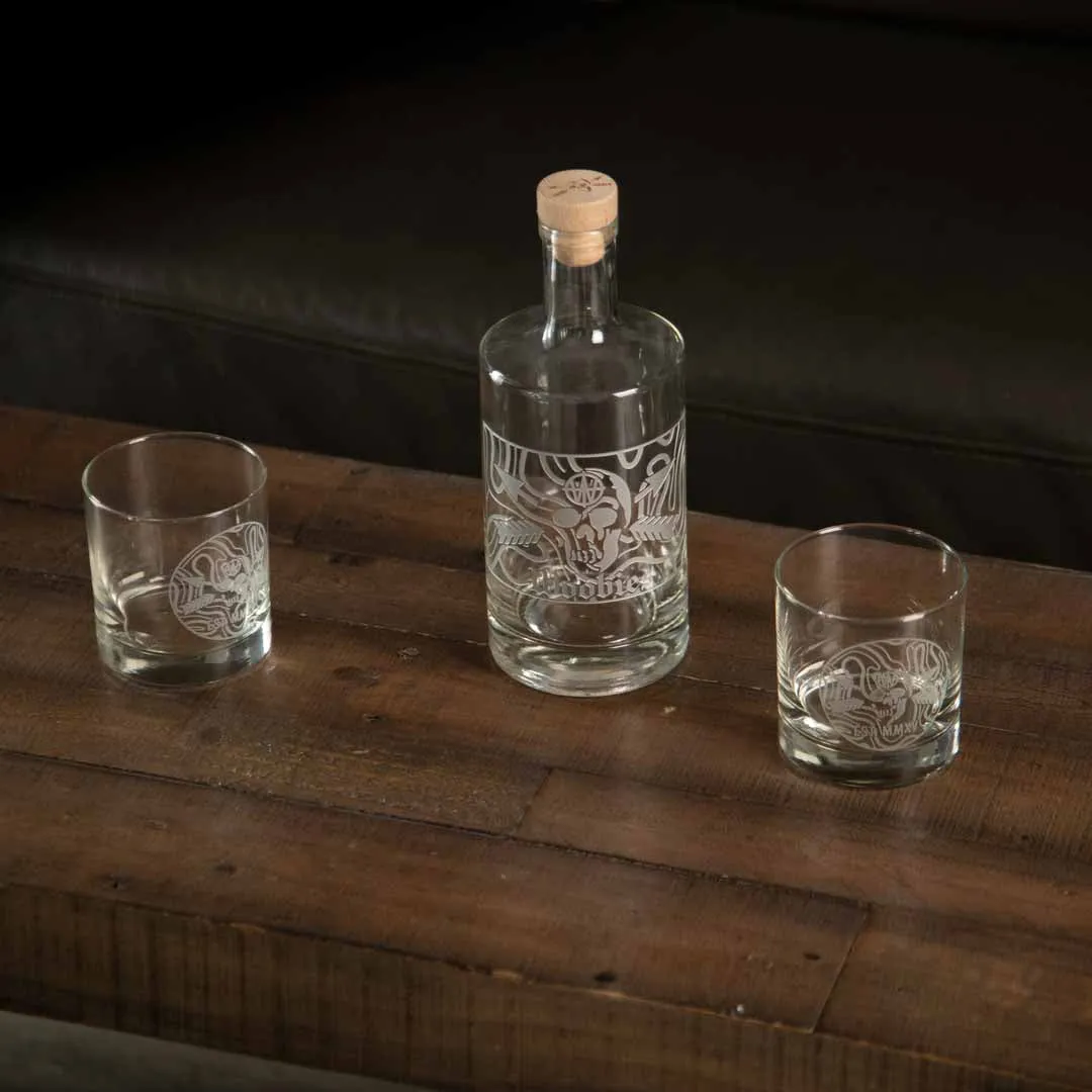 Woobies Skull & Arrows Whiskey Set